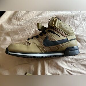 Nike any condition gear sneakers